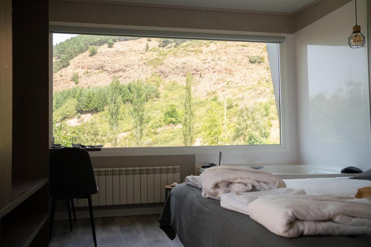 Camping Resort La Trapera Pradoluengo Екстериор снимка